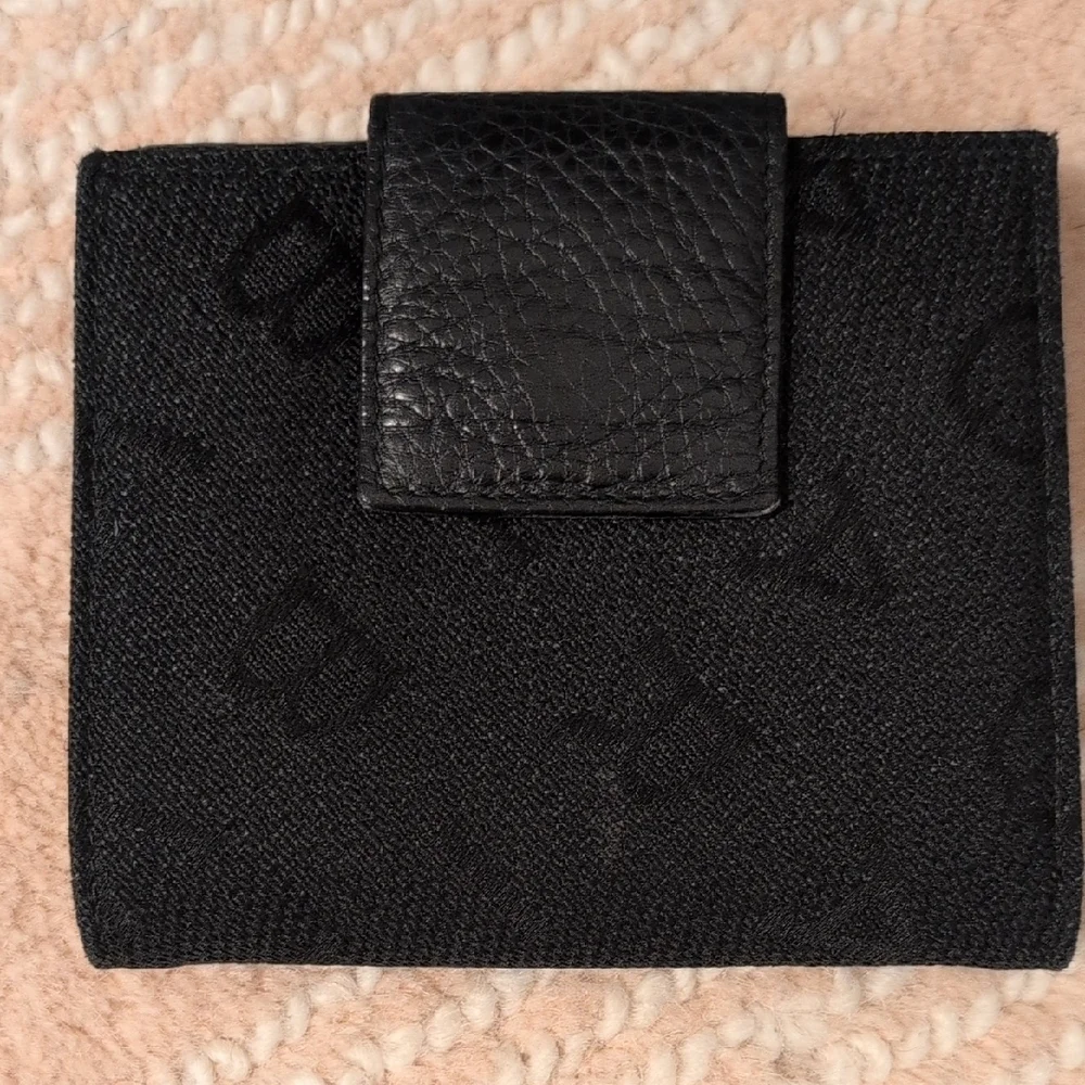 Bvlgari Black Leather Wallet - Picture 2 of 12